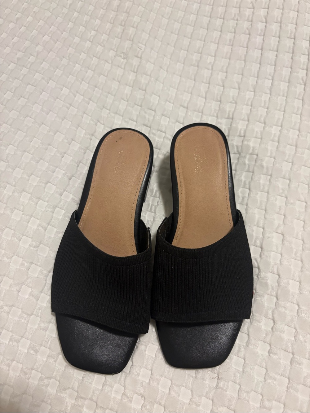 Penningtons Black Wide width Slide Mules - Picture 3 of 9
